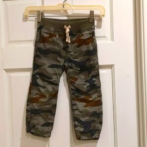 Boy's camo pants size 3T